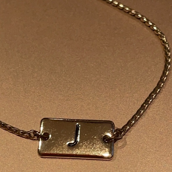 Initial “j” Bolo bracelet - Picture 2 of 4